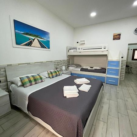 Casa Vacanze Luisa Naples Exterior photo