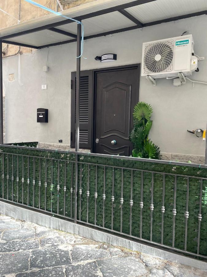 Casa Vacanze Luisa Naples Exterior photo
