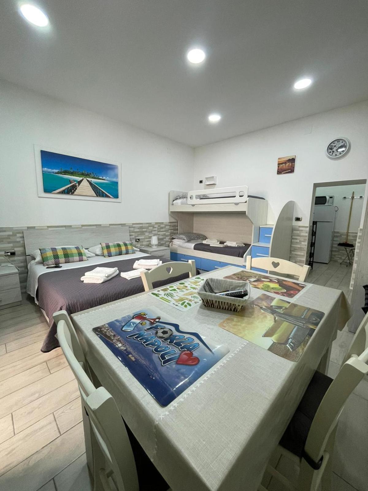 Casa Vacanze Luisa Naples Exterior photo